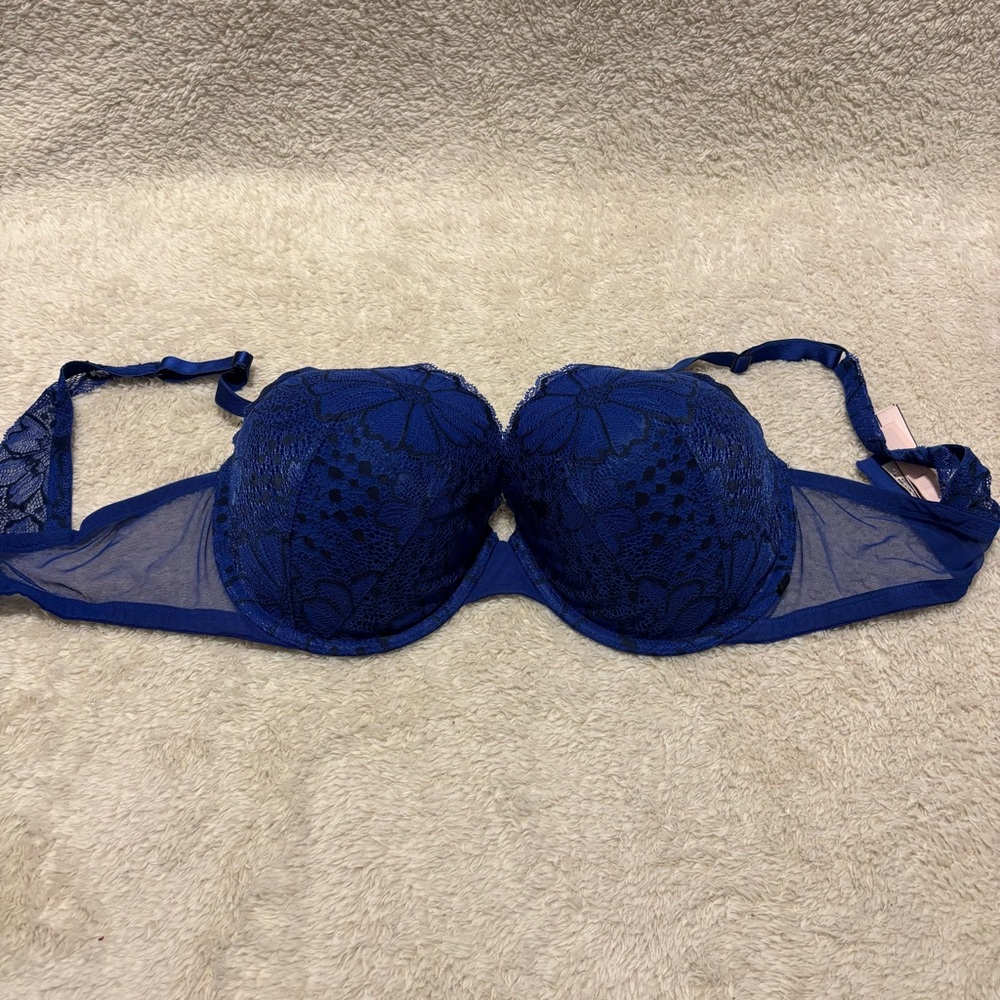 Victoria’s Secret Lightly Lined Demi Bra
